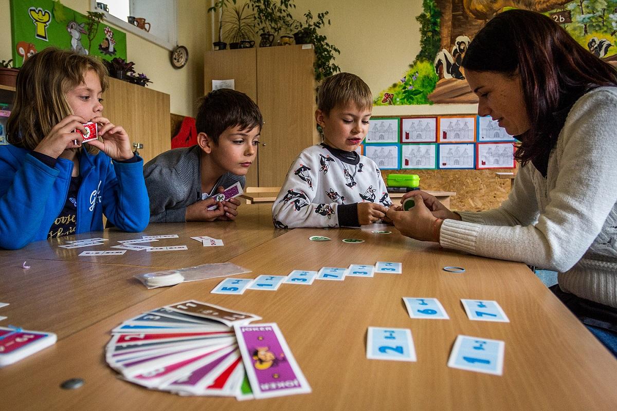 Egy magyar iskola, ahova szeretnek járni a gyerekek, és a tanárok sem fásultak