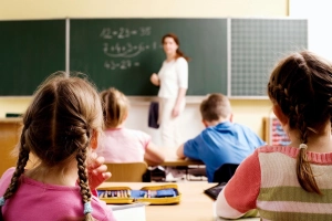 Milyen konkrét lépéseket tehetünk pedagógushiány esetén? Szülői jogok és lehetőségek