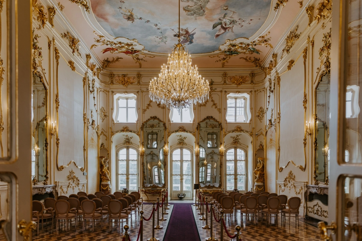 Fertődi kastélybelső