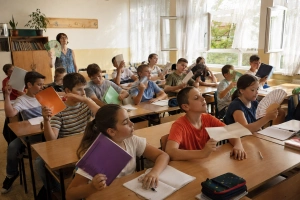 Lehet-e tanítani 32 fokban? És miért nincs erre szabály?